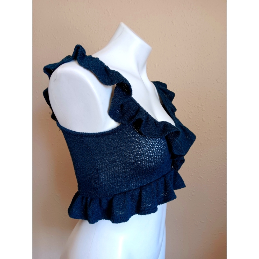 Urban Outfitters Ruffle Crop Top - Picture 2 of 5